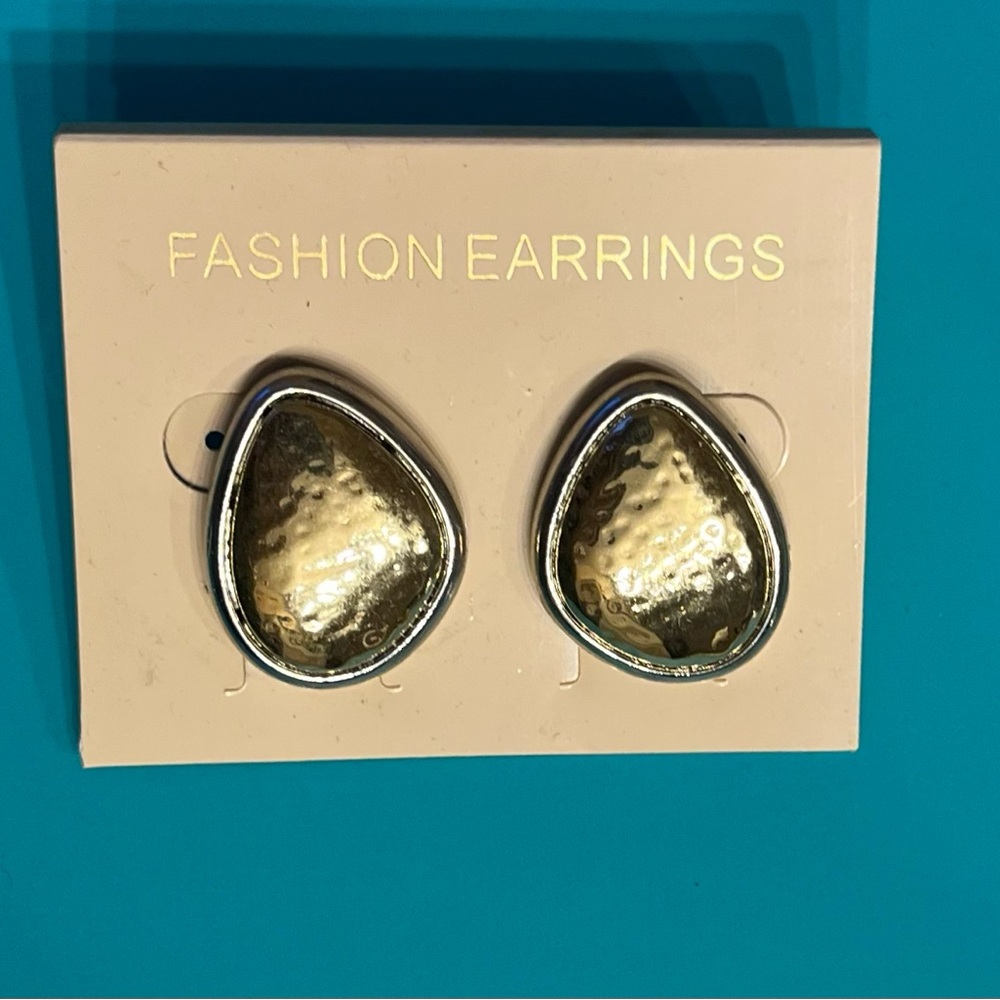 Gold Teardrop Fashion pierced Earrings